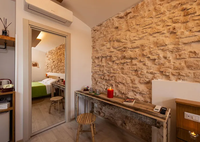 Guest house Trulli In Corte 2*